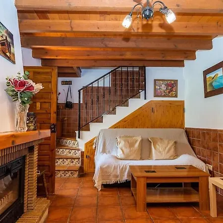Cozy In Nerja , Malaga. Private Pool. Wifi Malaga