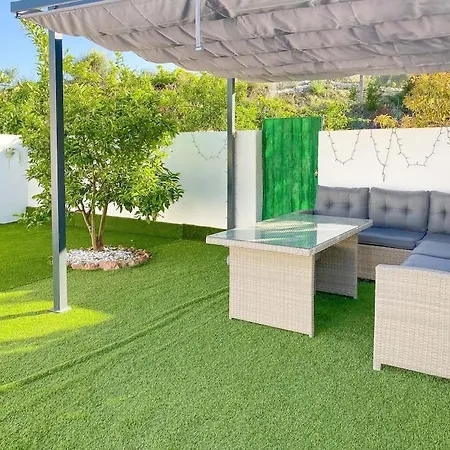 Cozy In Nerja , Malaga. Private Pool. Wifi Holiday home