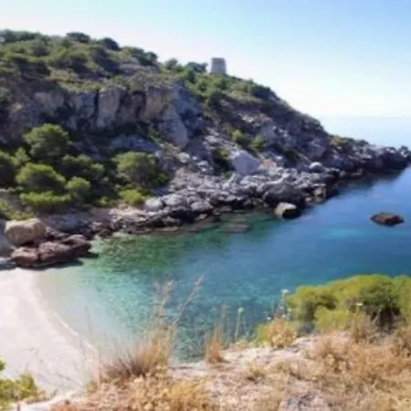 Holiday home Cozy In Nerja , Malaga. Private Pool. Wifi *