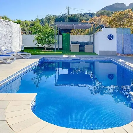 Cozy In Nerja , Malaga. Private Pool. Wifi Holiday home *